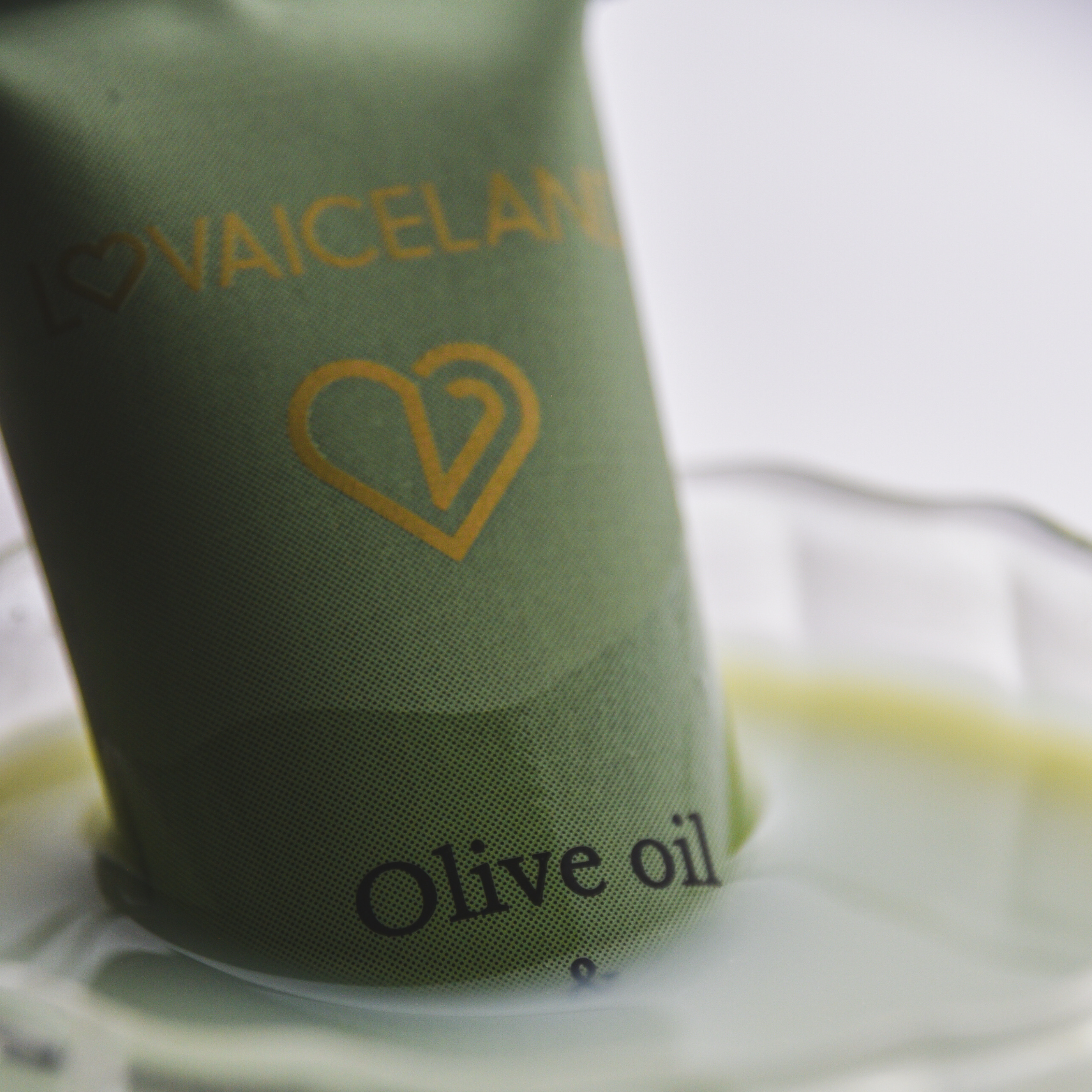 Ólífuolíu &amp; Hýalúrónsýru Andlitsskrúbbur (30ml)